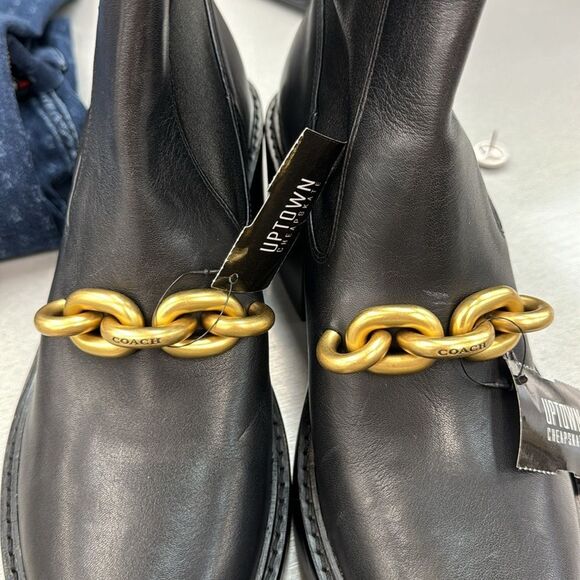 Coach Boota - Picture 2 of 7